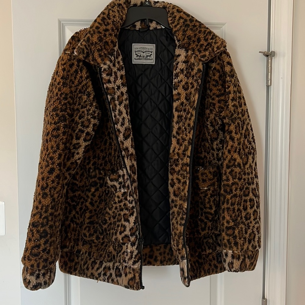 Levi Cheetah Jacket